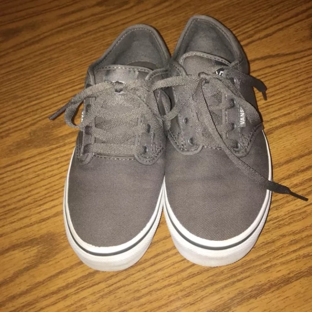 VANS UNISEX GRAY ATWOOD LOW TOP CANVAS  SHOE